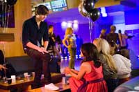 17 Again - 8 x 10 Color Photo #11