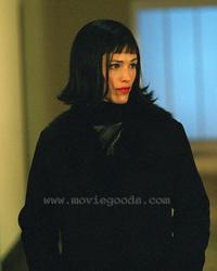 Alias (TV) - 8 x 10 Color Photo #019