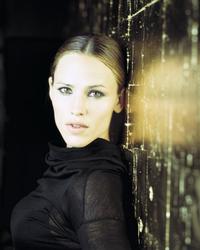 Alias (TV) - 8 x 10 Color Photo #046