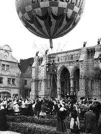 Around the World in 80 Days - 8 x 10 B&W Photo #1