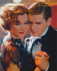 Being Julia - 8 x 10 Color Photo #4