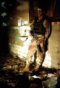 Black Hawk Down - 8 x 10 Color Photo #3