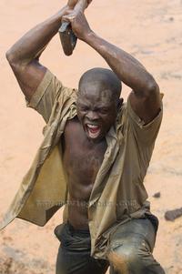 Blood Diamond - 8 x 10 Color Photo #21