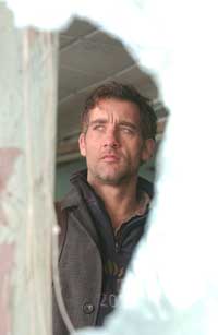 Children of Men - 8 x 10 Color Photo #10