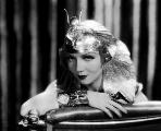 Cleopatra - 8 x 10 B&W Photo #11