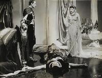 Cleopatra - 8 x 10 B&W Photo #28