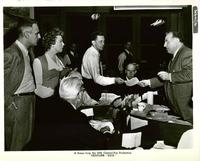 Deadline USA - 8 x 10 B&W Photo #6