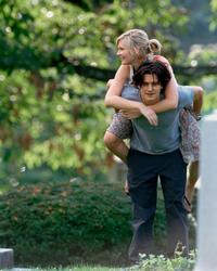Elizabethtown - 8 x 10 Color Photo #7