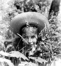 Gigi - 8 x 10 B&W Photo #4