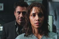 Gothika - 8 x 10 Color Photo #14