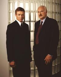 The Guardian (TV) - 8 x 10 Color Photo #004
