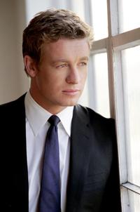 The Guardian (TV) - 8 x 10 Color Photo #076