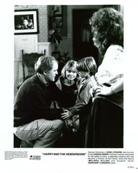 Harry and the Hendersons - 8 x 10 B&W Photo #10