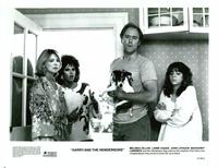 Harry and the Hendersons - 8 x 10 B&W Photo #11
