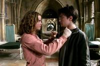 Harry Potter and the Prisoner of Azkaban - 8 x 10 Color Photo #30