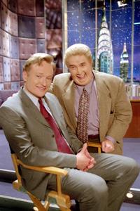 Jiminy Glick in La La Wood - 8 x 10 Color Photo #5