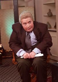 Jiminy Glick in La La Wood - 8 x 10 Color Photo #8