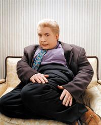 Jiminy Glick in La La Wood - 8 x 10 Color Photo #9