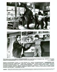 Kindergarten Cop - 8 x 10 B&W Photo #12