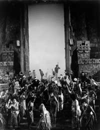 King Kong - 8 x 10 B&W Photo #27