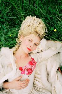 Marie Antoinette - 8 x 10 Color Photo #1
