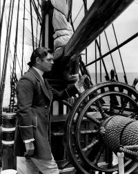 Mutiny on the Bounty - 8 x 10 B&W Photo #8