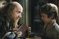 Oliver Twist - 8 x 10 Color Photo #18