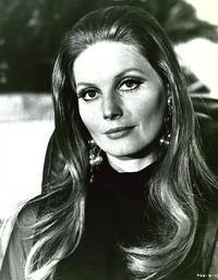 On Her Majesty's Secret Service - 8 x 10 B&W Photo #6