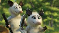 Over the Hedge - 8 x 10 Color Photo #14