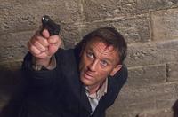 Quantum of Solace - 8 x 10 Color Photo #7