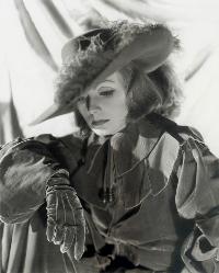 Queen Christina - 8 x 10 B&W Photo #1