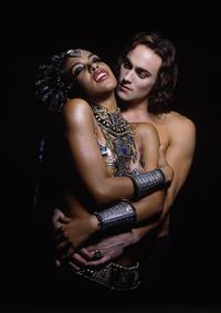 Queen of the Damned - 8 x 10 Color Photo #9