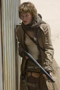 Resident Evil: Extinction - 8 x 10 Color Photo #2