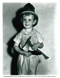 Sandy Gets Her Man - 8 x 10 B&W Photo #2