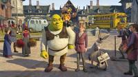 Shrek the Third - 8 x 10 Color Photo #2