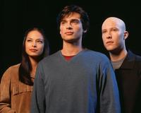 Smallville (TV) - 8 x 10 Color Photo #011