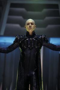 Star Trek: Nemesis - 8 x 10 Color Photo #9