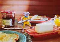 Stuart Little - 8 x 10 Color Photo #7