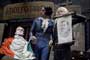 Sweeney Todd: The Demon Barber of Fleet Street - 8 x 10 Color Photo #11