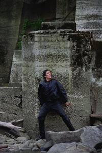 The Hunted - 8 x 10 Color Photo #11