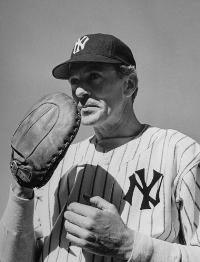 The Pride of the Yankees - 8 x 10 B&W Photo #4