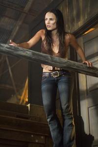 The Texas Chainsaw Massacre: The Beginning - 8 x 10 Color Photo #7