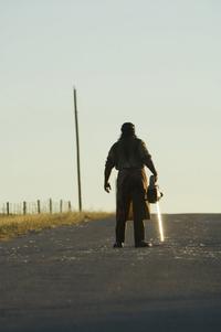 The Texas Chainsaw Massacre: The Beginning - 8 x 10 Color Photo #12