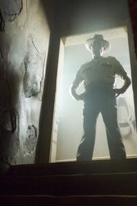 The Texas Chainsaw Massacre: The Beginning - 8 x 10 Color Photo #17