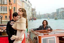 The Tourist - 8 x 10 Color Photo #20