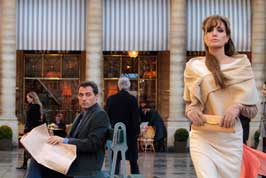 The Tourist - 8 x 10 Color Photo #37