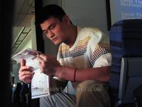 The Year of the Yao - 8 x 10 Color Photo #4