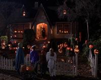 Trick 'r Treat - 8 x 10 Color Photo #4