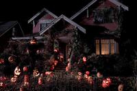 Trick 'r Treat - 8 x 10 Color Photo #7
