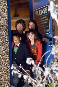 Unaccompanied Minors - 8 x 10 Color Photo #15